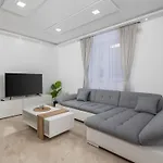 Lea By Interhome Vikendica