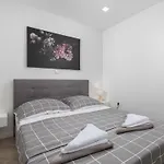 Vikendica Lea By Interhome *