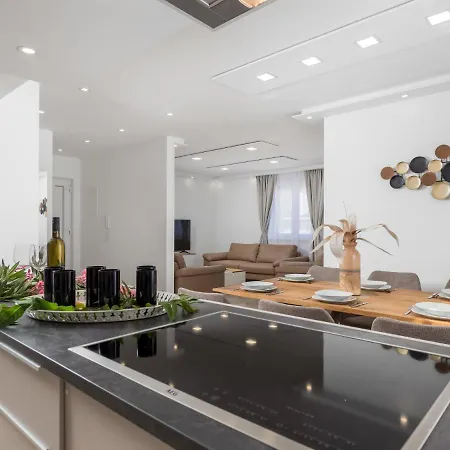 Сasa de vacaciones Lea By Interhome Jadranovo