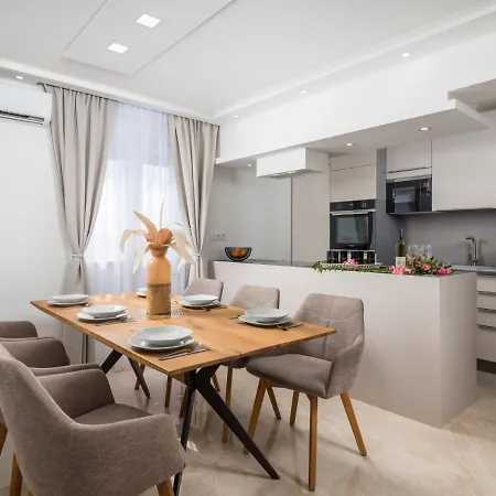 Holiday home Lea By Interhome