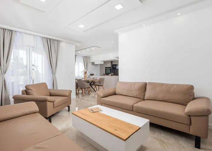 Casa de Férias Lea By Interhome Jadranovo