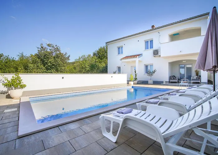 Lea By Interhome * ヤドラニヴォ