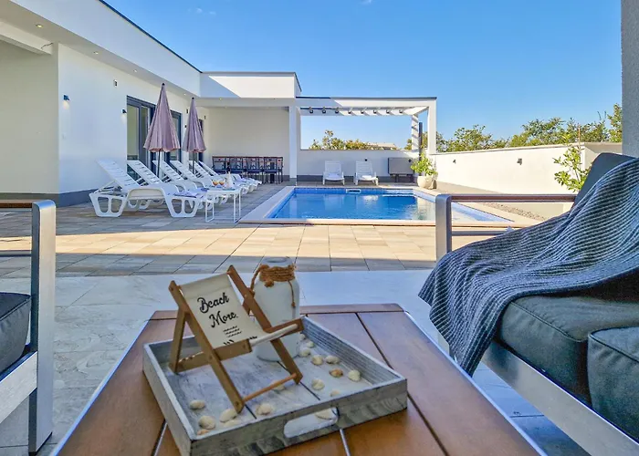 Casa de Férias Lea By Interhome Jadranovo