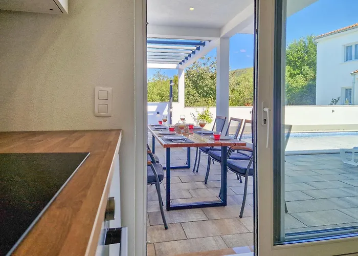 Lea By Interhome * ヤドラニヴォ